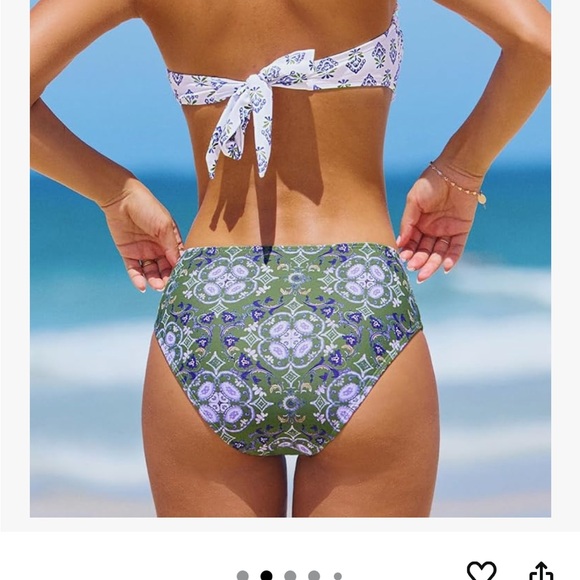 Cupshe White and Green Bandeau Bikini Set.  Only worn three times. - Picture 3 of 3